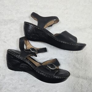 Born sandals Wedge Heel Strappy Buckle 7 / 38 Womens